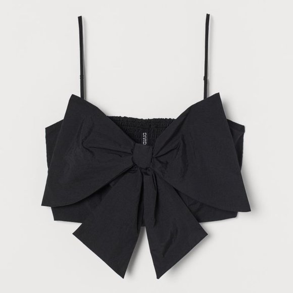 H&M Tops - H&M Short Bow-front Top (XS)